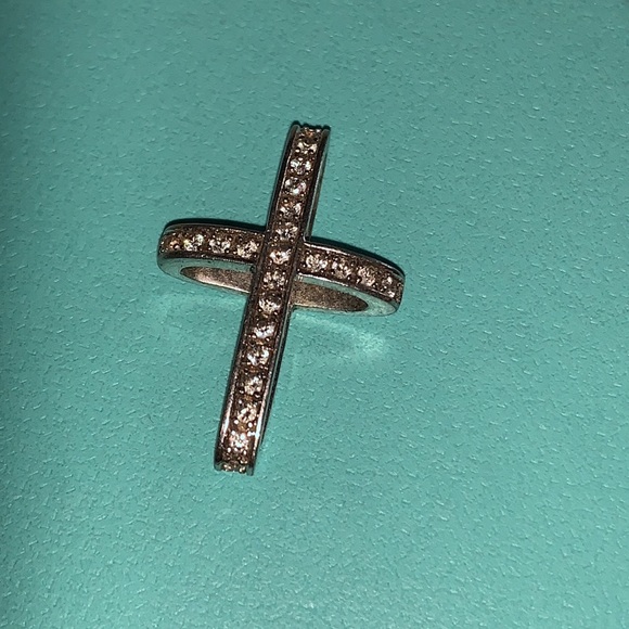 Pierre Cardin Silver Cross - Pendant - Picture 3 of 5